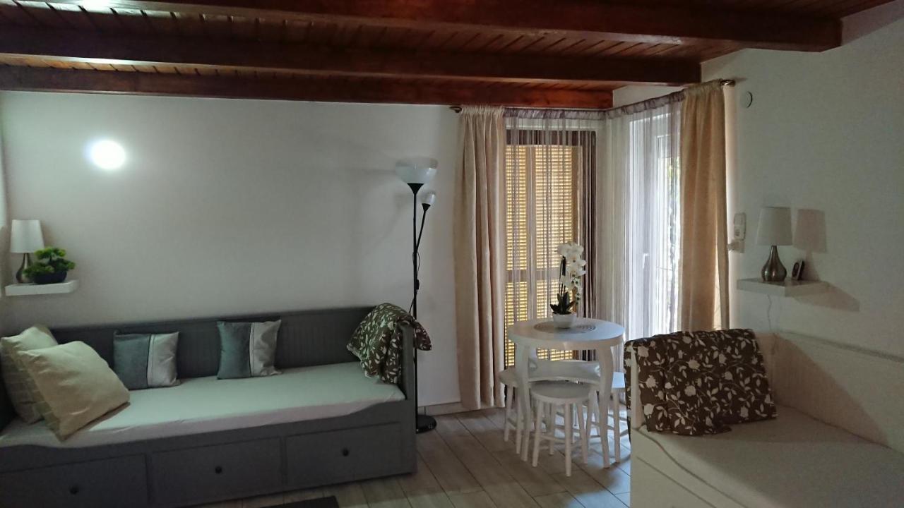 Bpr P3 With A/c Apartament *