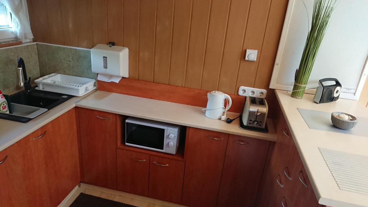 Bpr P3 With A/c Apartament